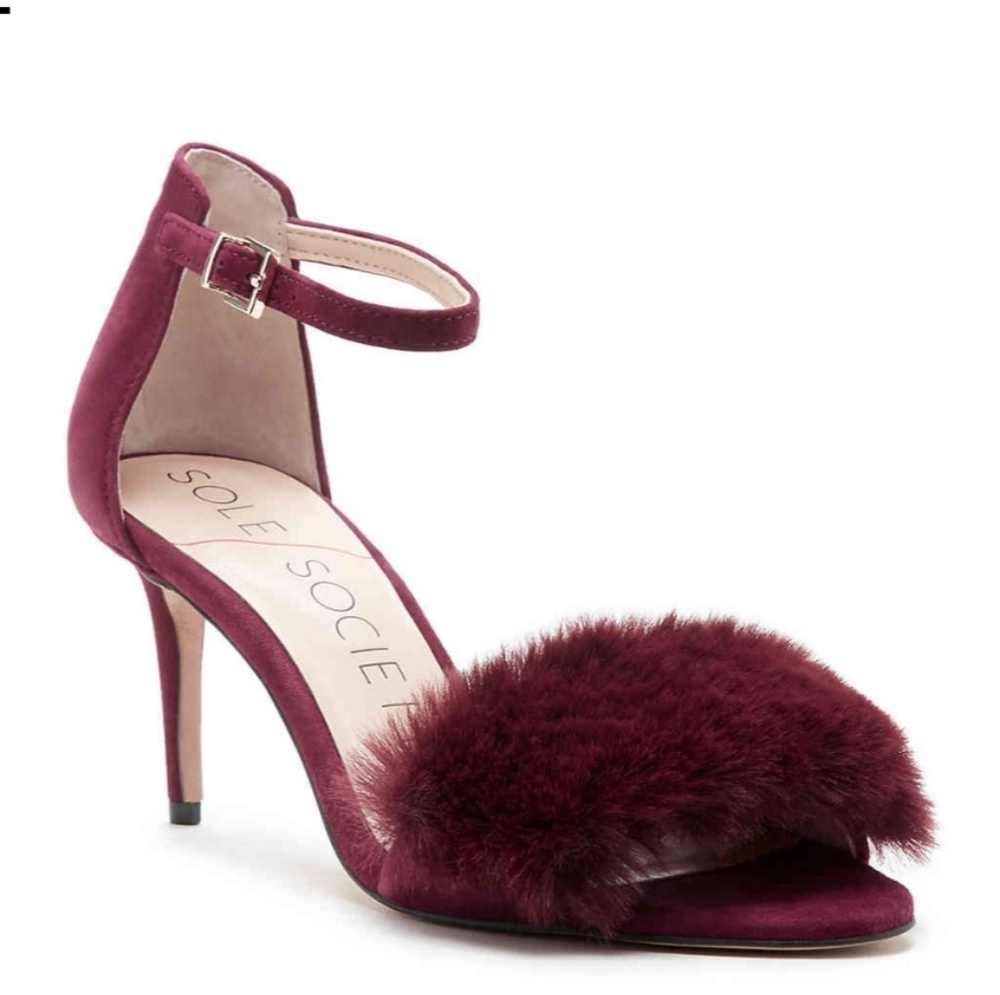 NEW* SOLE SOCIETY Fur Heels Pump